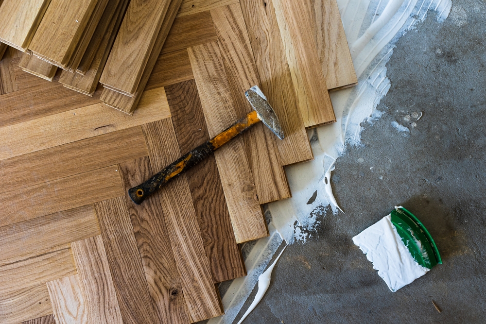 Top,View,Of,Parquet,Boards,Installing,In,Herringbone,Arrangement,On